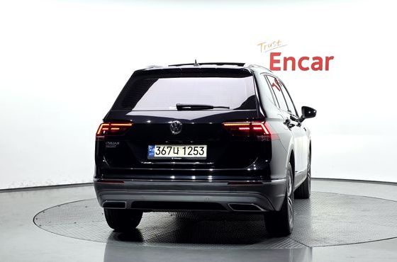 Volkswagen Tiguan 2.0 TDI Prestige — пробег 74 438 км — фото 4 из 5