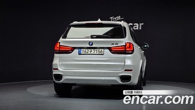 BMW X5 xDrive 30d M Sport package — пробег 73 096 км — фото 4 из 5