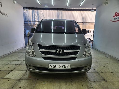 Hyundai Starex 3-Seater VAN CVX Deluxe — пробег 265 000 км — фото 2 из 5