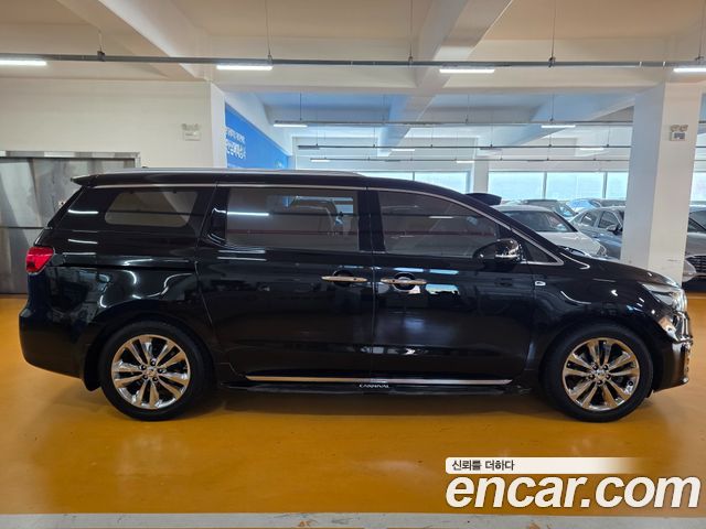 Kia Carnival 7-seater Limousine President — пробег 250 928 км — фото 3 из 5