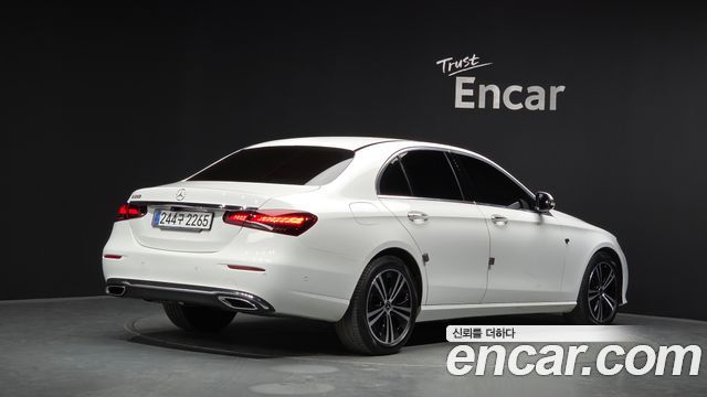 Mercedes-Benz E-Class из Кореи Encar