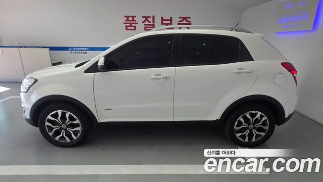 Ssangyong KORANDO 2.2 RX 4WD DLX — пробег 240 000 км — фото 2 из 5