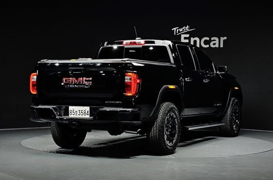 GMC Canyon 2.7T Denali — пробег 2 563 км — фото 2 из 5
