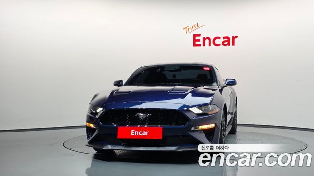 Ford Mustang GT Coupe — пробег 72 326 км — фото 3 из 5