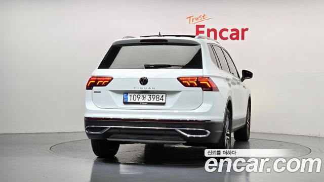 Volkswagen Tiguan 2.0 TSI Prestige — пробег 62 310 км — фото 4 из 5