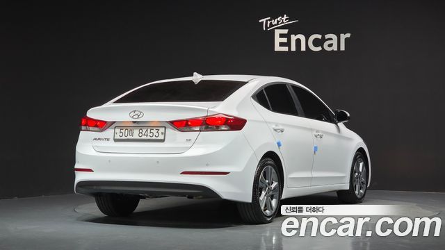 Hyundai AVANTE из Кореи Encar
