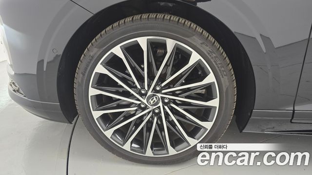 Hyundai Grandeur Calligraphy — пробег 23 994 км — фото 5 из 5