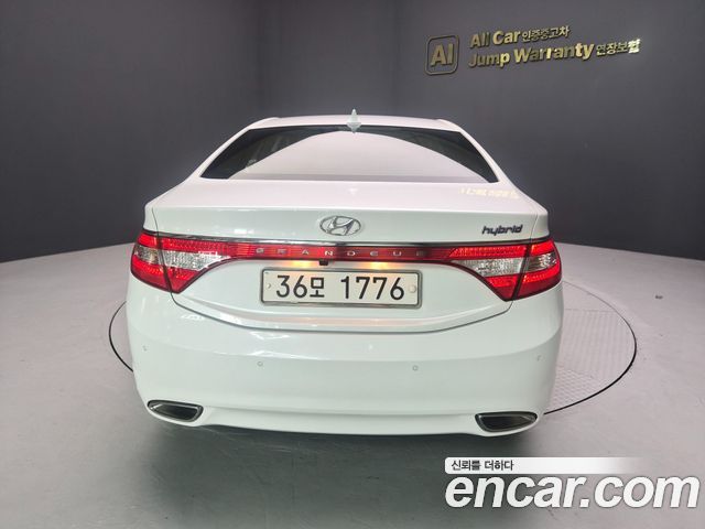 Hyundai Grandeur Premium — пробег 142 080 км — фото 4 из 5