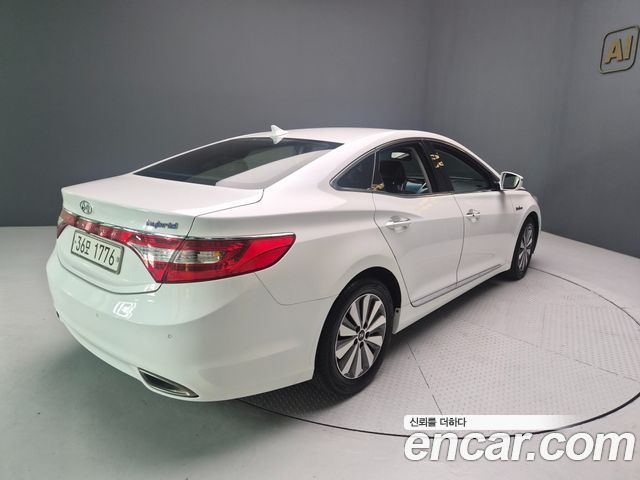Hyundai Grandeur Premium — пробег 142 080 км — фото 5 из 5