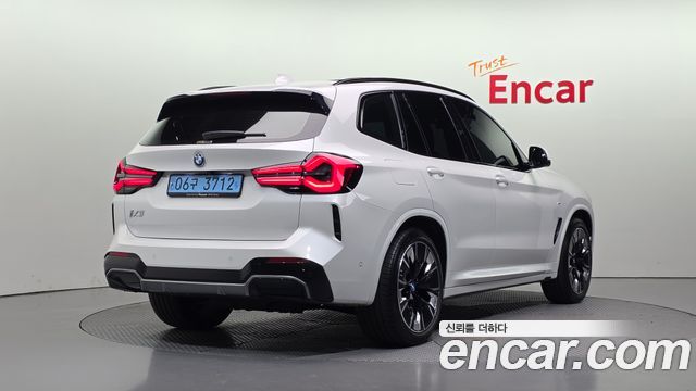 BMW iX3 M Sports — пробег 67 984 км — фото 2 из 5