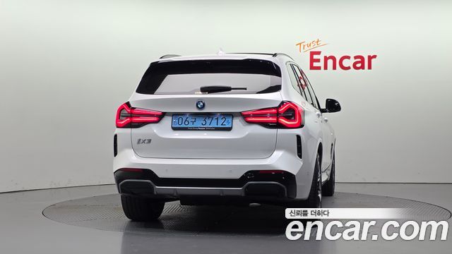 BMW iX3 M Sports — пробег 67 984 км — фото 4 из 5