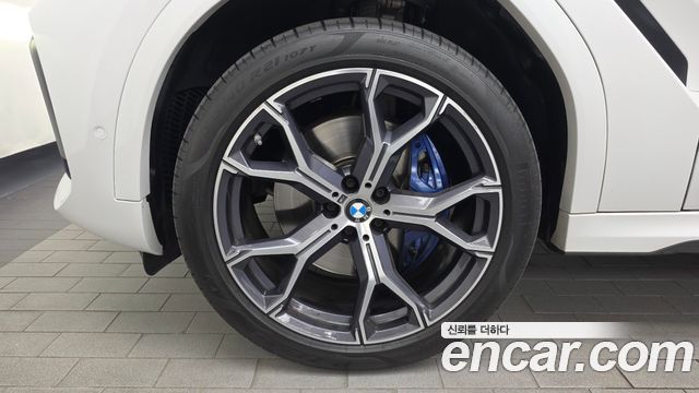 BMW X6 xDrive40i M Sport — пробег 62 563 км — фото 5 из 5