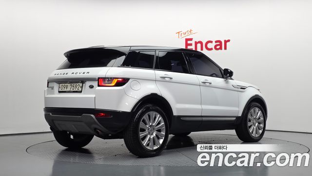 Land Rover Range Rover Evoque 2.0 TD4 HSE — пробег 98 691 км — фото 2 из 5