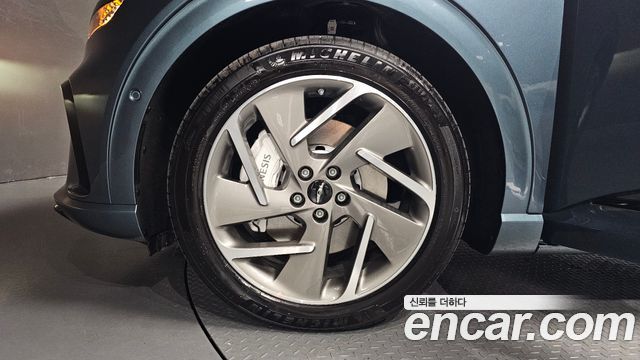 Genesis GV60 Standard AWD — пробег 4 216 км — фото 5 из 5