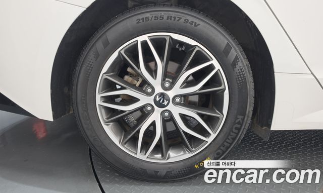 Kia K5 из Кореи Encar