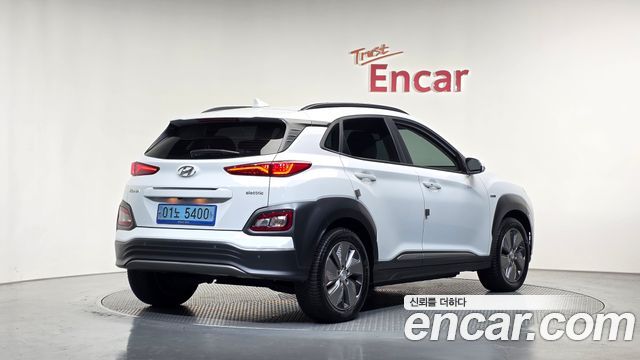 Hyundai Kona Premium — пробег 118 579 км — фото 2 из 5