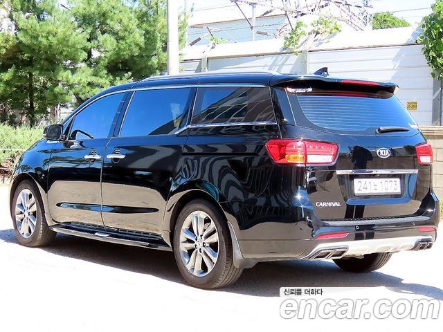 Kia Carnival 9-seater Prestige — пробег 147 092 км — фото 3 из 5
