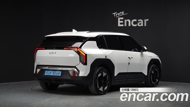 Kia EV3 из Кореи Encar