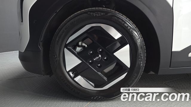 Kia EV3 из Кореи Encar