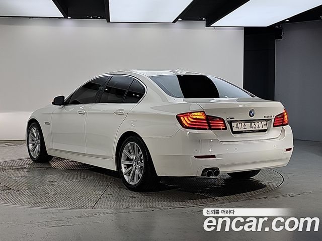 BMW 5-Series 528i xDrive — пробег 183 000 км — фото 3 из 5