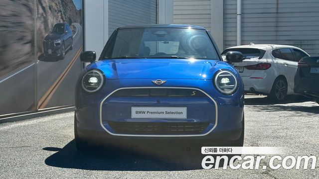 Mini Cooper SE Favoured — пробег 4 429 км — фото 3 из 5