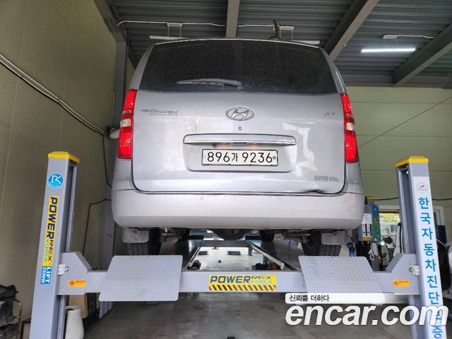 Hyundai Starex 3-Seater VAN Smart Special — пробег 226 073 км — фото 2 из 2