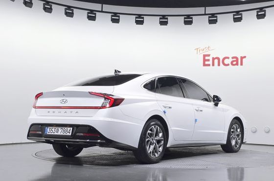 Hyundai Sonata 2.0 Premium Plus — пробег 57 364 км — фото 2 из 5