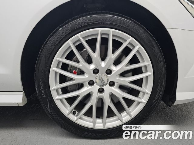 Audi A6 40 TFSI Premium C7 — пробег 99 604 км — фото 5 из 5