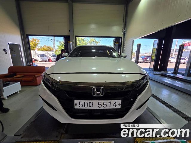 Honda Accord 2.0 Turbo Sport — пробег 118 102 км — фото 1 из 2