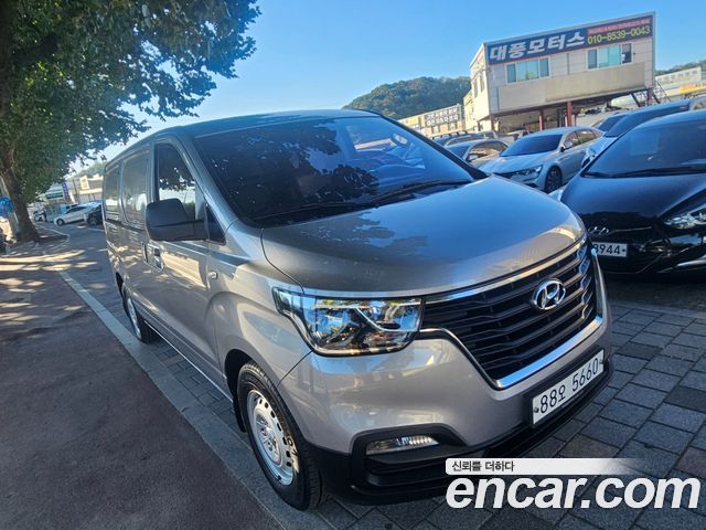 Hyundai Starex Van 3-Seater Style — пробег 112 809 км — фото 5 из 5