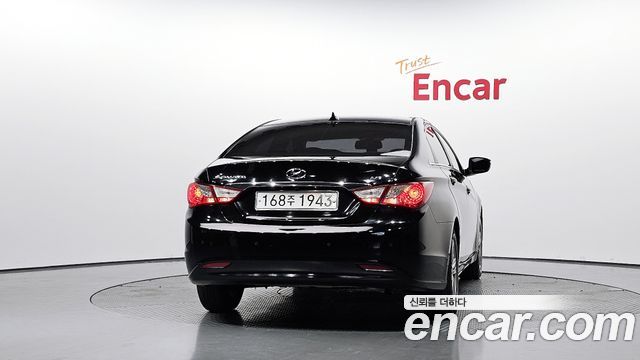 Hyundai Sonata LPI Smart — пробег 184 743 км — фото 4 из 5