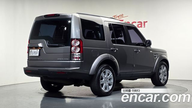 Land Rover Discovery 3.0 SDV6 SE — пробег 97 612 км — фото 2 из 5