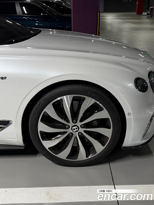 Bentley Continental 4.0 GT — пробег 23 500 км — фото 5 из 5