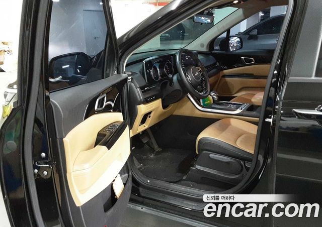 Kia Carnival Diesel 9-Seater Prestige — пробег 120 688 км — фото 4 из 5