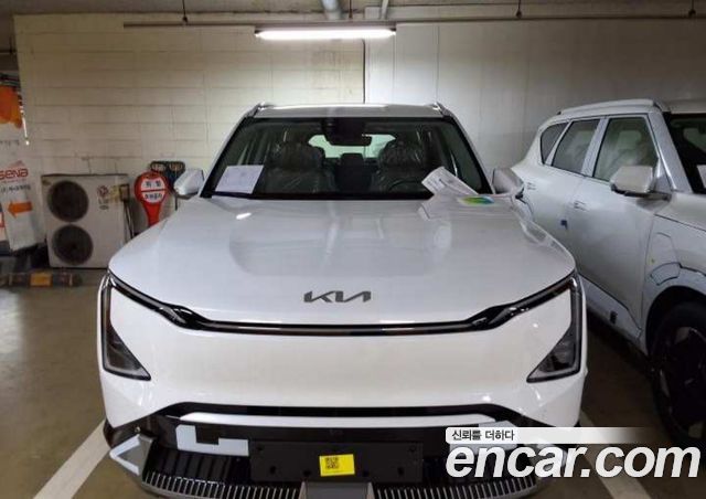 Kia EV5 Long Range 2WD Earth — пробег 1 км — фото 1 из 5