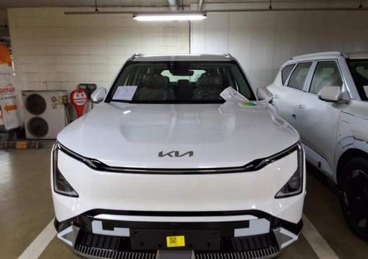 Kia EV5 Long Range 2WD Earth — пробег 1 км — фото 1 из 5