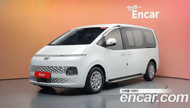 Hyundai Staria Cargo 5-Seater Modern — пробег 15 756 км — фото 1 из 5