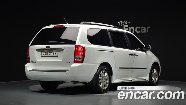 Kia Carnival Grand Carnival GLX Deluxe — пробег 106 066 км — фото 2 из 5