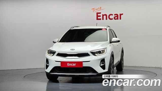 Kia Stonic из Кореи Encar