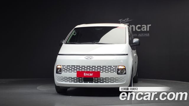 Hyundai Staria Tourer 11-Seater Smart — пробег 82 320 км — фото 3 из 5