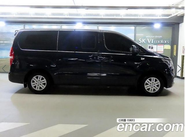 Hyundai Starex Van 5-Seater Smart — пробег 204 179 км — фото 3 из 5