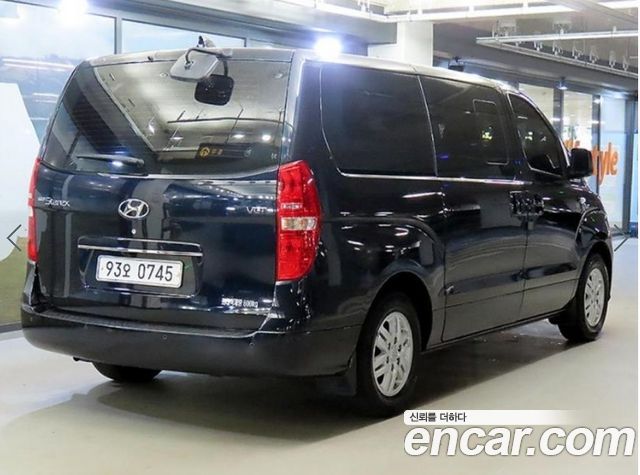 Hyundai Starex Van 5-Seater Smart — пробег 204 179 км — фото 4 из 5