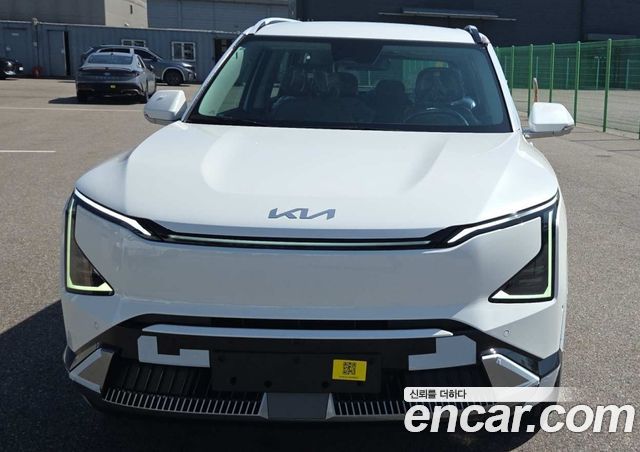 Kia EV5 Long Range 2WD Earth — пробег 1 км — фото 1 из 5