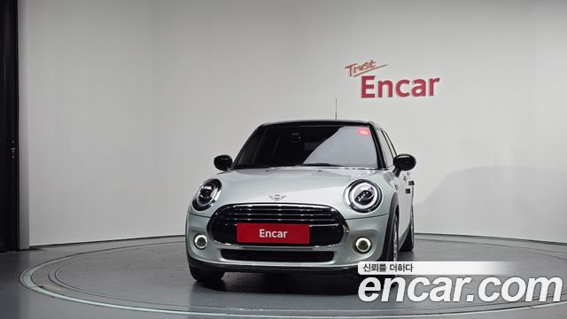 Mini Cooper 5Door HIGH 3rd — пробег 28 546 км — фото 3 из 5