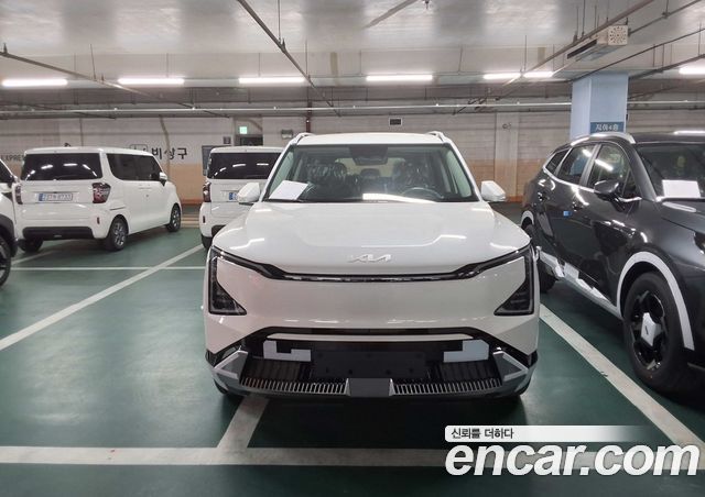 Kia EV5 Long Range 2WD Earth — пробег 1 км — фото 1 из 5