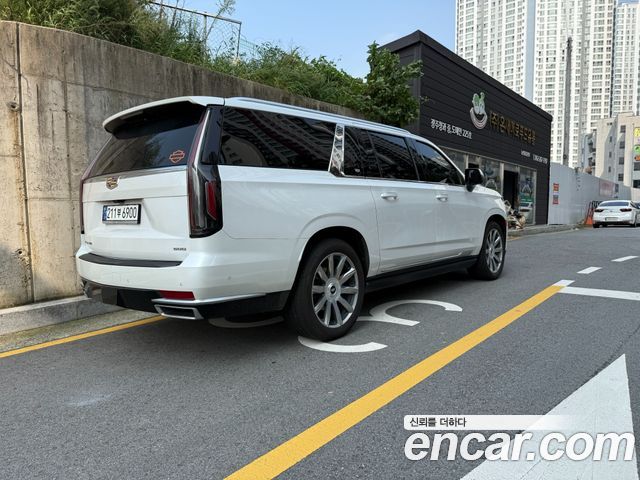 Cadillac Escalade 6.2 ESV ESV Premium Luxury Platinum — пробег 57 000 км — фото 2 из 5