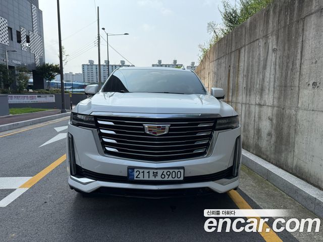 Cadillac Escalade 6.2 ESV ESV Premium Luxury Platinum — пробег 57 000 км — фото 3 из 5