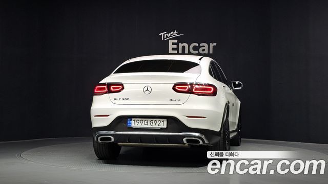Mercedes-Benz GLC-Class GCL300 4MATIC Coupe — пробег 57 644 км — фото 4 из 5
