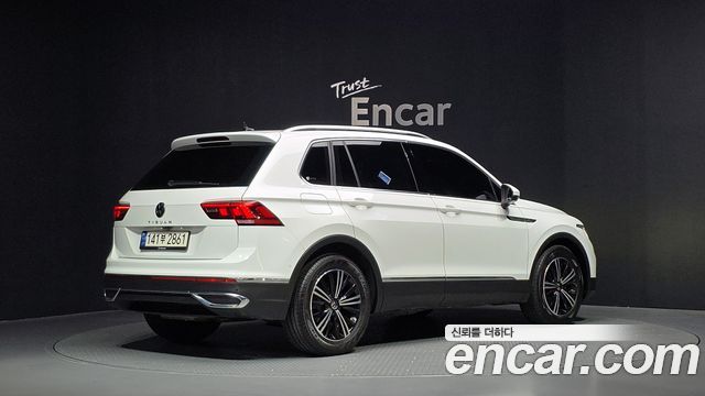 Volkswagen Tiguan 2.0 TDI Premium — пробег 57 603 км — фото 2 из 5