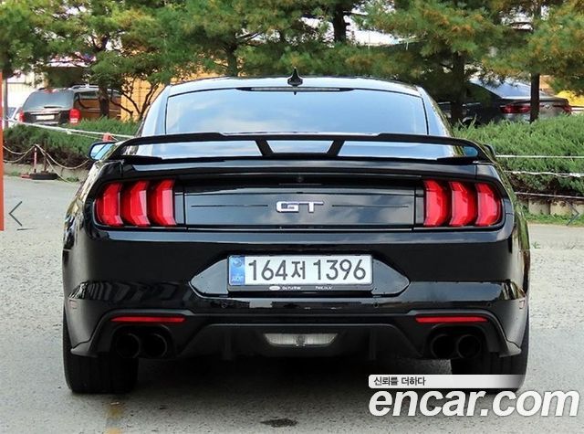 Ford Mustang GT Coupe — пробег 111 020 км — фото 4 из 5
